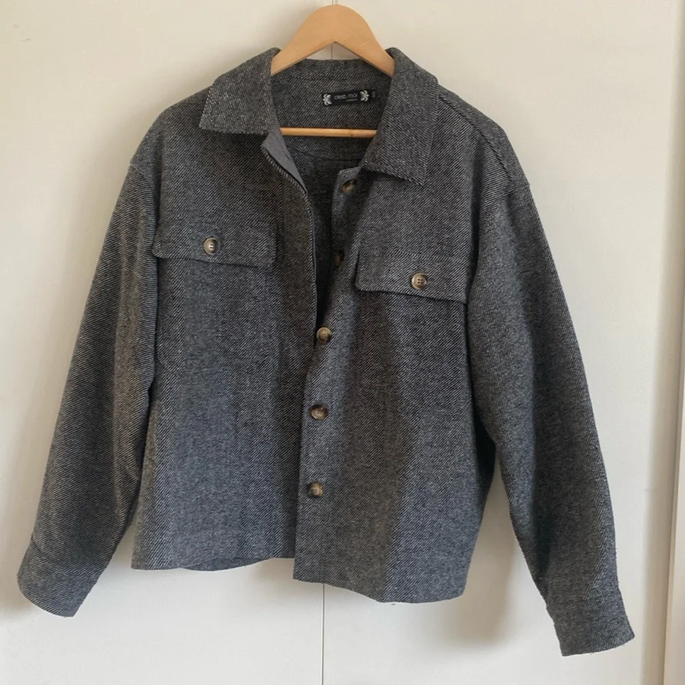 Spring Jacket - Picture 1 of 2
